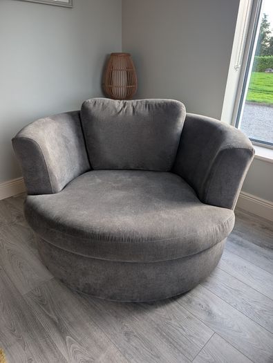 Ez Living swivel chair
