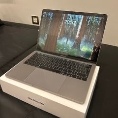 MacBook Pro 13inch 8GB 256GB