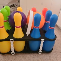 Smyths Bowling set