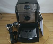DeLonghi EC156.B Espresso Cappuccino Coffee Machine 15 bar 1100W Black Boxed Working