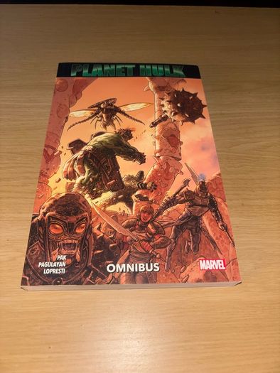 Graphic Novel Collection - Batman - Junji Ito - Marvel - Watchmen - Hellboy