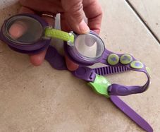 speedo sea squad junior goggles