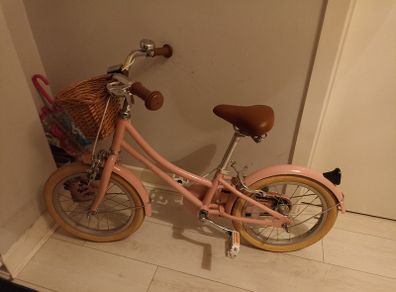 Girls bike