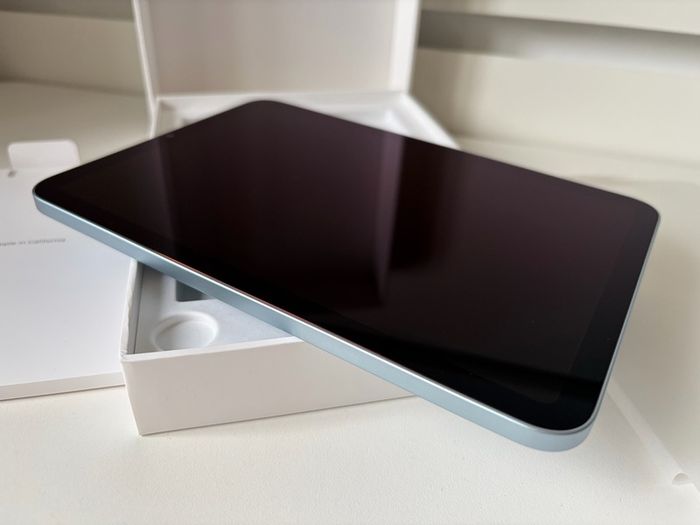 iPad mini A17 Pro Blue Activated 2 Days Ago, Full Apple Warranty (2027)