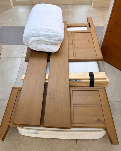 Quality 3ft Oak Single Bed + Mattress + Topper + Duvet | Cost 780 > 450