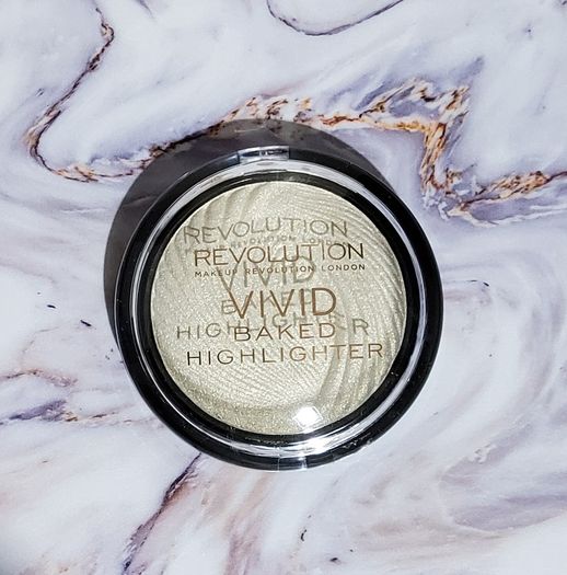 Revolution Vivid Baked Highlighter - Golden Lights - New
