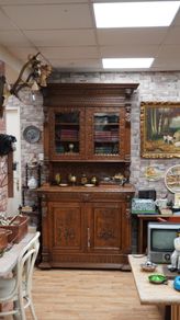 Victorian Oak Buffet Cabinet c. 1890
