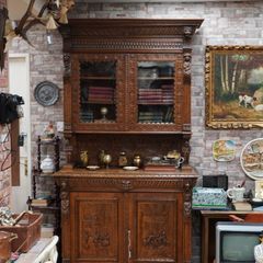 Victorian Oak Buffet Cabinet c. 1890
