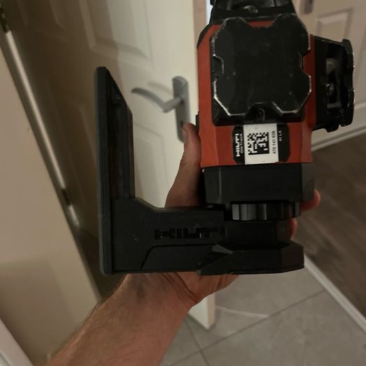 Hilti PM 30 MG Green 3 By 360 degrees Laser Level with Battery