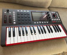 AKAI Professional MPC Key 37