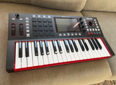 AKAI Professional MPC Key 37