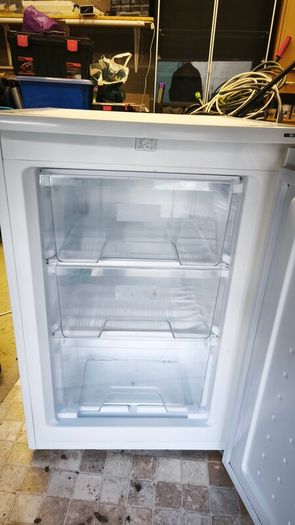 Under Counter Freezer