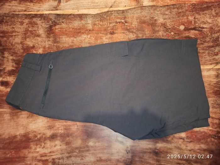 Helly Hansen cargo shorts 30 waist