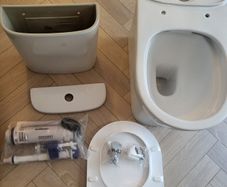 Toilet & Sistern Kit