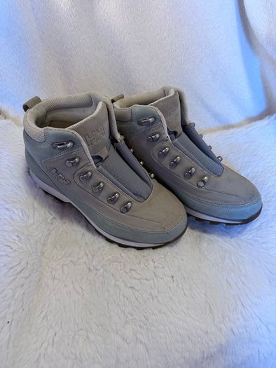 Helly Hansen The Forester Boots size 3 1/2