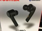 Cord free Bluetooth Earbuds with Charging Case