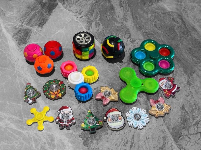 Pre Owned Fidget Toy Bundle x18