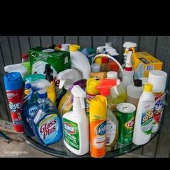 WORTH OVER EUR 200 Cleaning Materials and products and large storage box
