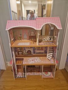 Doll house