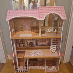 Doll house