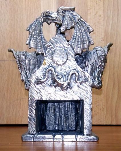 Metal Wizard Figure with Crystal - THE LORD OF THE WIZARDS