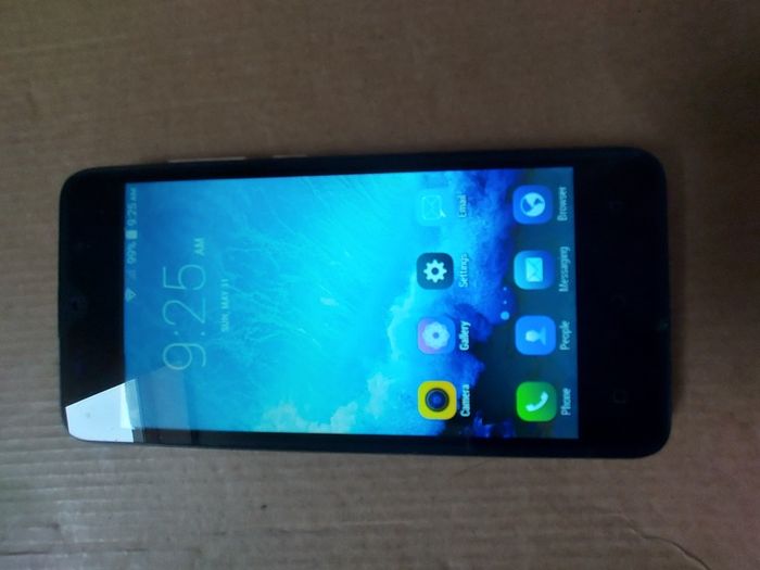 Y30S mobile Phone, 8GB, in excellent like new condition