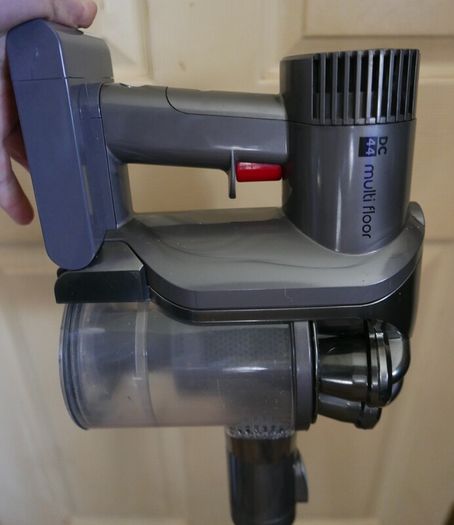 Dyson DC44 Multi floor NEW BATTERY works well