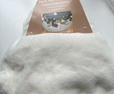 tree skirt