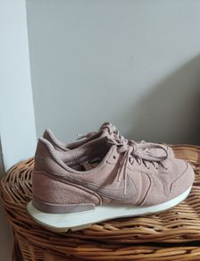 Nike trainers