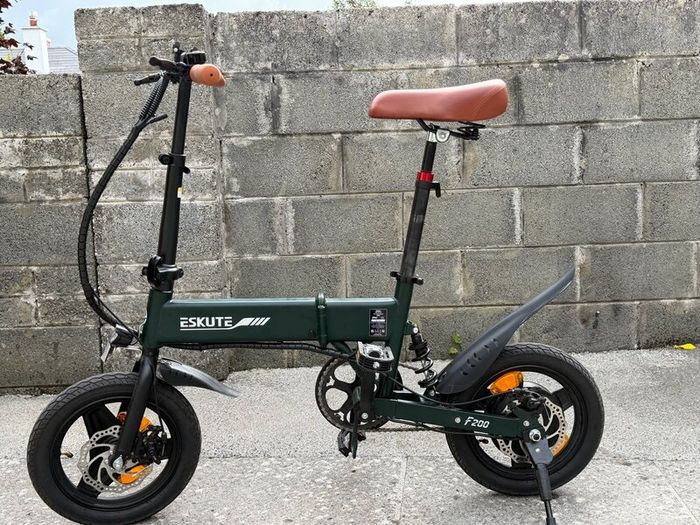 Eskute F200 Folding Electric Bike