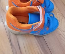 Wheeles as new size UK10