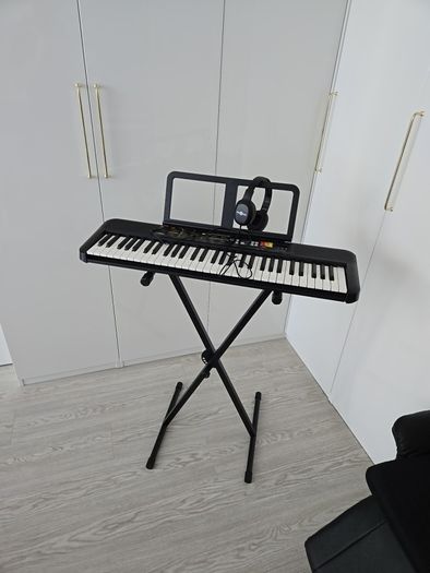 Yamaha keyboard psr-f52