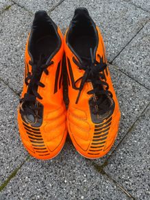 Football boots, size 4