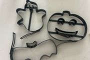 Williams Sonoma Halloween pancake Moulds