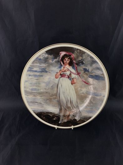 Vintage Fenton cabinet plate, Christmas gift