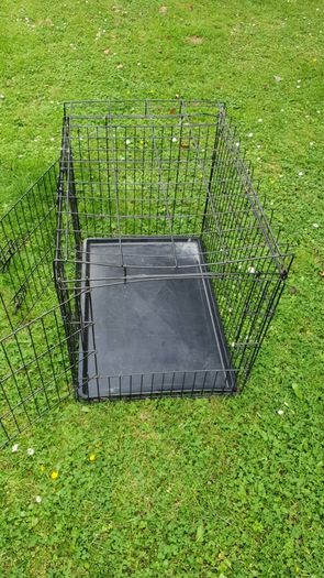 Dog crate
