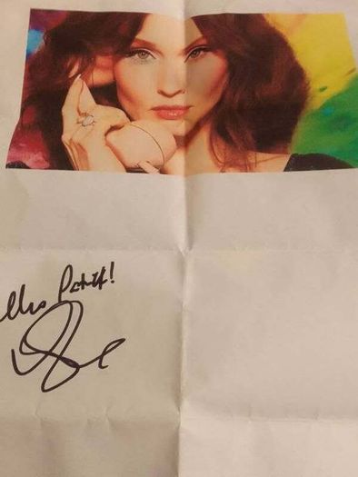 Signed Sophie Ellis-Bextor photograph
