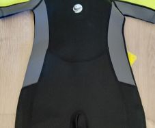 kids wetsuit