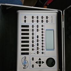 ketron midjay