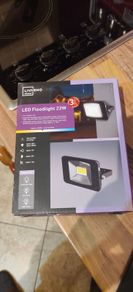 LED Floodlight 22W - Light and Motion sensors