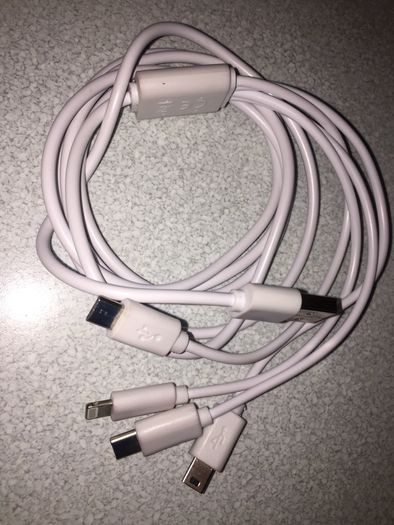 Multi purpose charging cable iPhone Samsung
