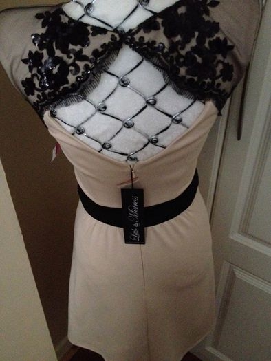 BNWT.. Stunning Little Mistress Party/Ocassionwear Dress ((size 8-10)