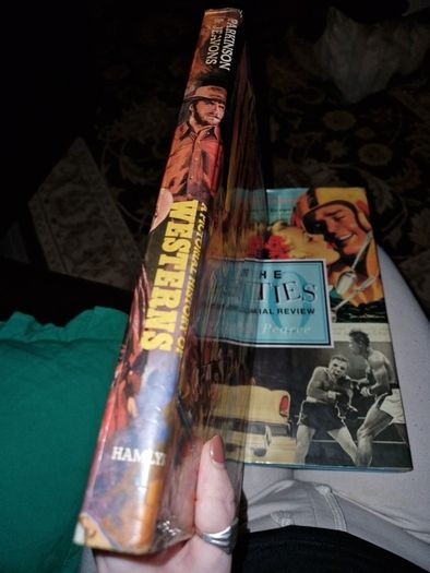 Pictorial History Of Westerns Book