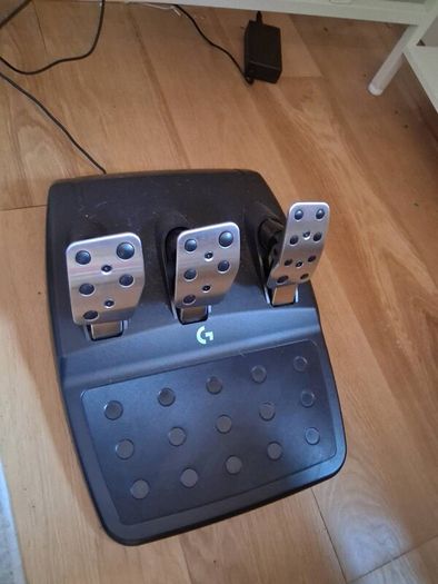 Logitech G923 Racing Wheel bundle