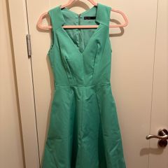 Karen Millen Green dress Size 6/8 UK