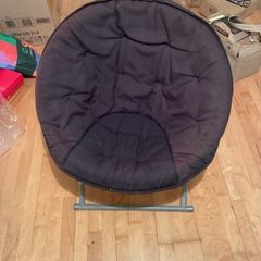 Folding bucket seat