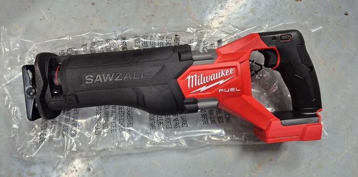 Milwaukee M18 Fuel Sawzall Reciprocating Saw Body