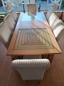 Wills & Gambier oak extending table and 8 chairs.