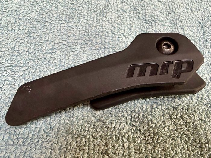 MRP chain guide part