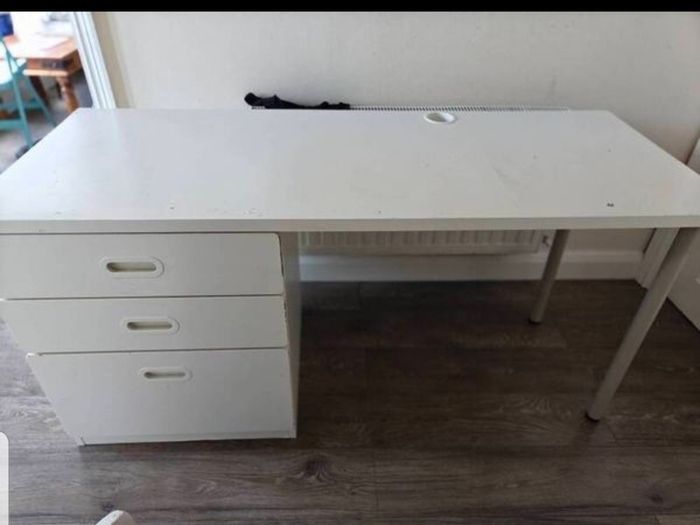 Free Desk
